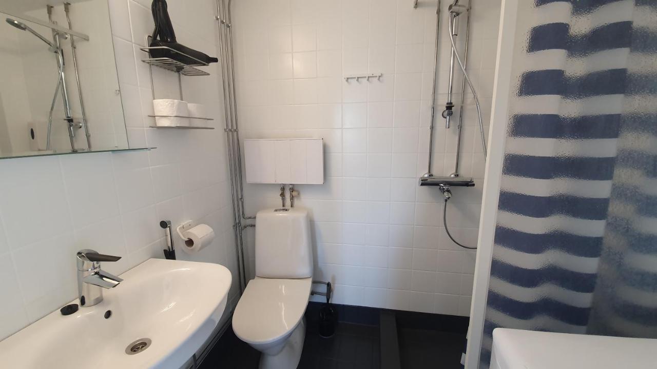 Gasthaus Vanha-Merivartioasema Kotka Kültér fotó